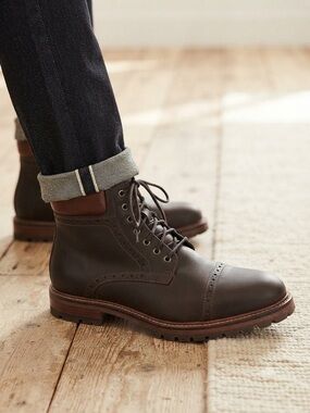 Warfield & Grand Brown Leather Brogue Cap-Toe Lace-Up Boots Nubuck Presidio